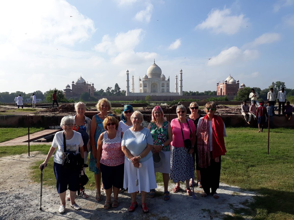 Taj Mahal with#trefoillancswest. From the other side