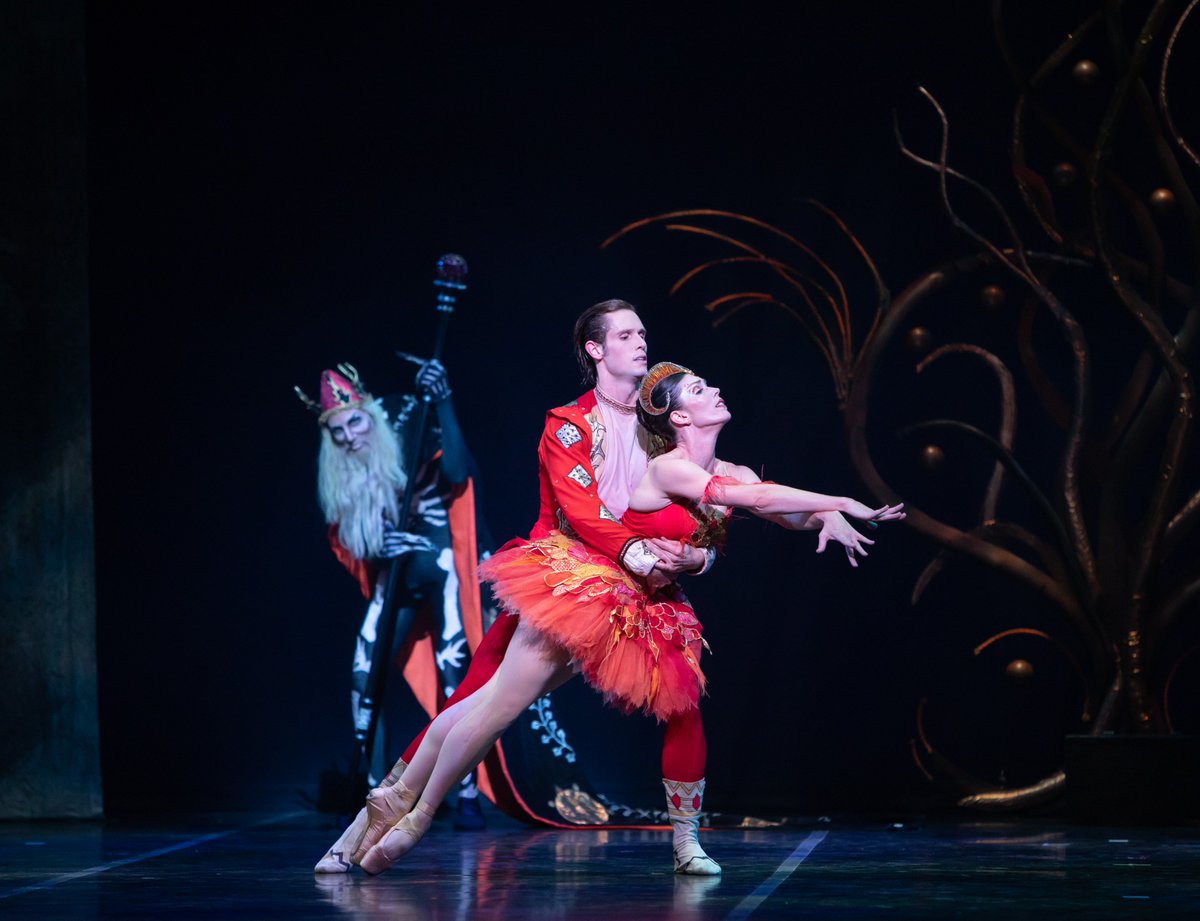 BalletAustin's tweet photo. #FirebirdATX https://t.co/8xsTv5vo2o