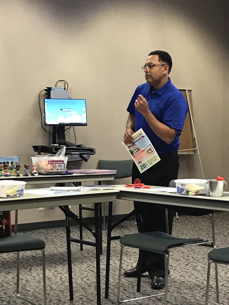 HCDE_TLC's tweet photo. Early Childhood leaders from @ClearCreekISD @HoustonISD @AliefISD @HumbleISD came together to network, problem solve &amp; share resources this morning @HCDEtx. If you’re an Early Childhood leader in Harris County, join @AndreaSegraves and @DrBrendaArteaga for the next meeting 12/11. https://t.co/Uz4n7mBHvN