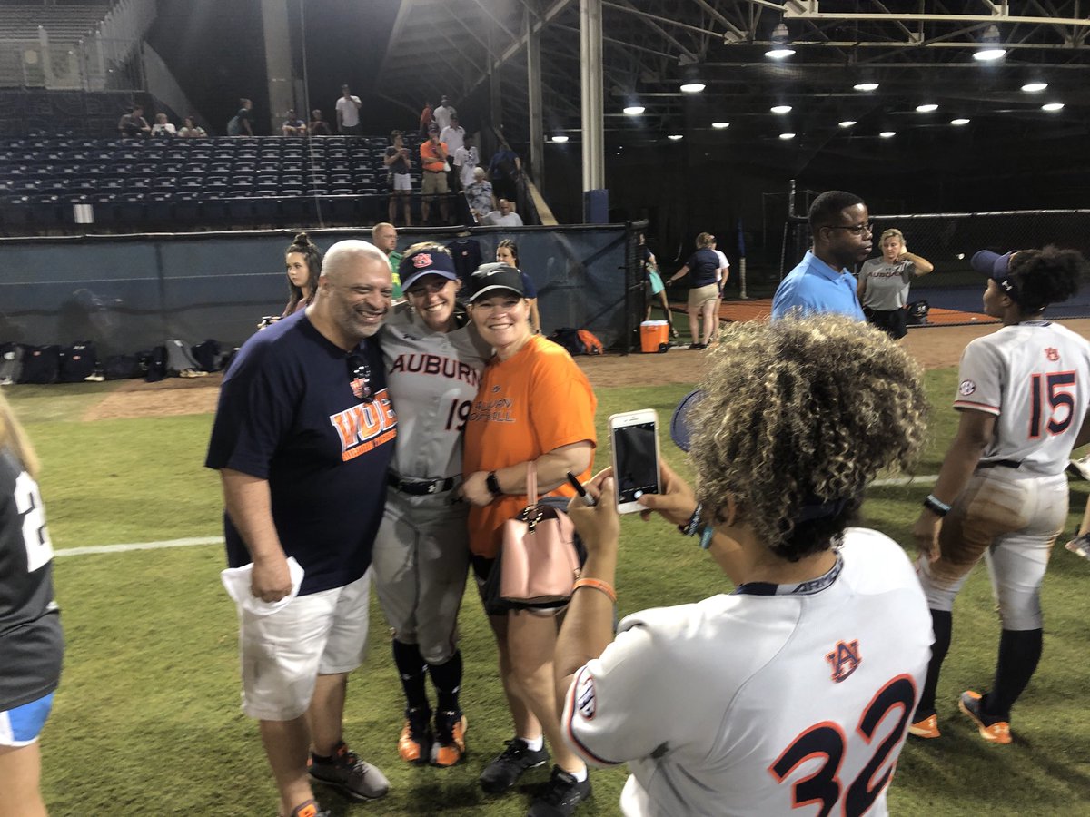 Auburn Softball on Twitter "Thanks for coming out tonight Auburn