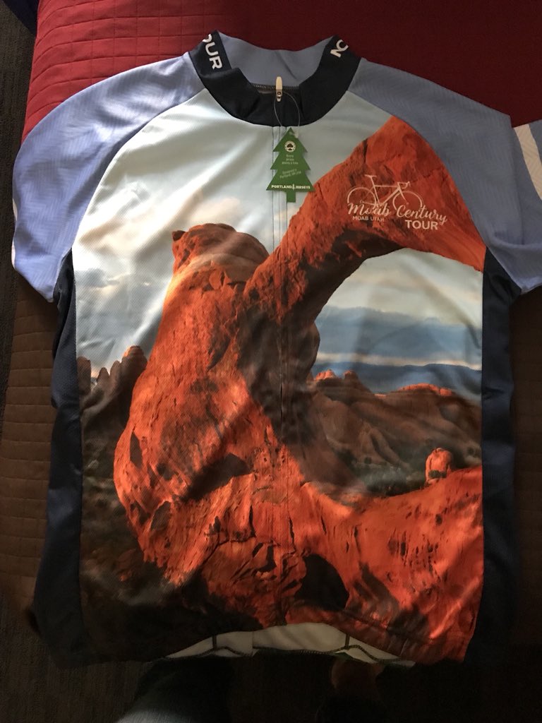 LHBagley's tweet photo. Metric Century tomorrow. 😬I think I can. I think I can. I think I can. Cool jersey though. #cycling #LiVeWell #skinnytire #moab #intermountaintri #tosh https://t.co/HS8xH6EV56