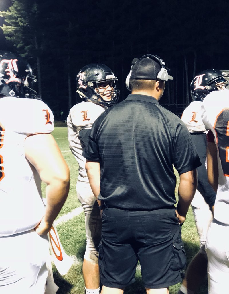 Amelia_Tuplin's tweet photo. When your Coach is your former teammate, Brother & Best Friend Francis Brothers. Lisbon 30-8 Madison
1:56 left in the 4th
#gogreyhounds #blitz8 #mesports #5qme #VarsityMaine https://t.co/OsIFZgnRQ1