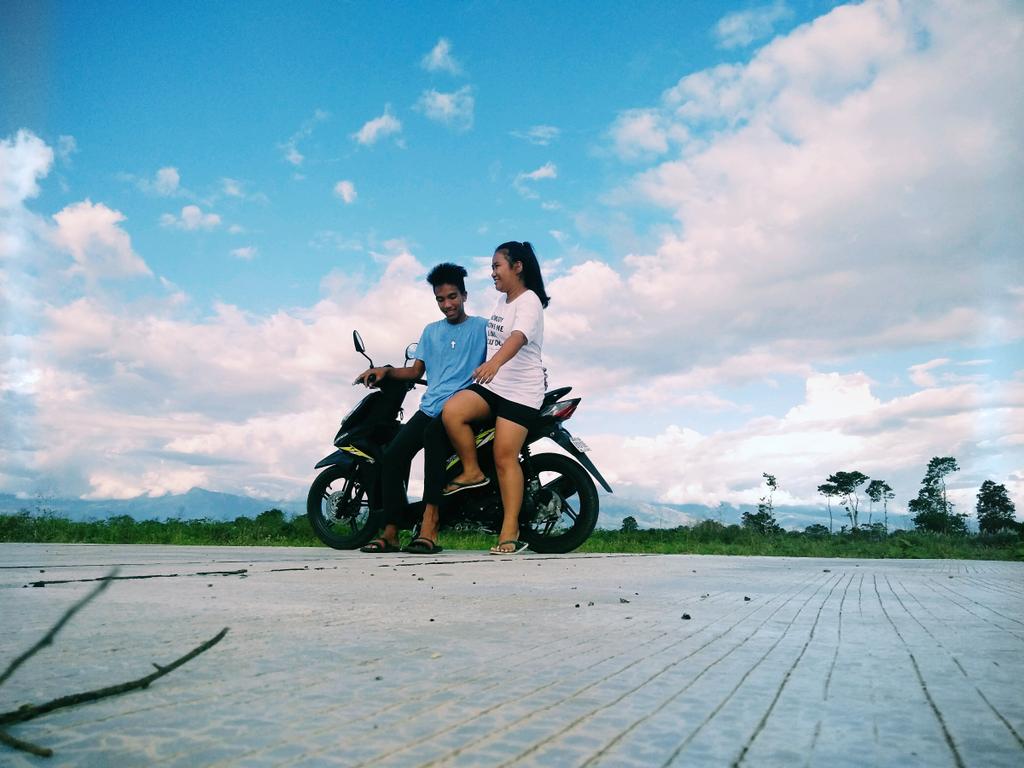 ryselxxx's tweet photo. I feel so lucky to be with you. 💕 https://t.co/UcoHEq7hlN