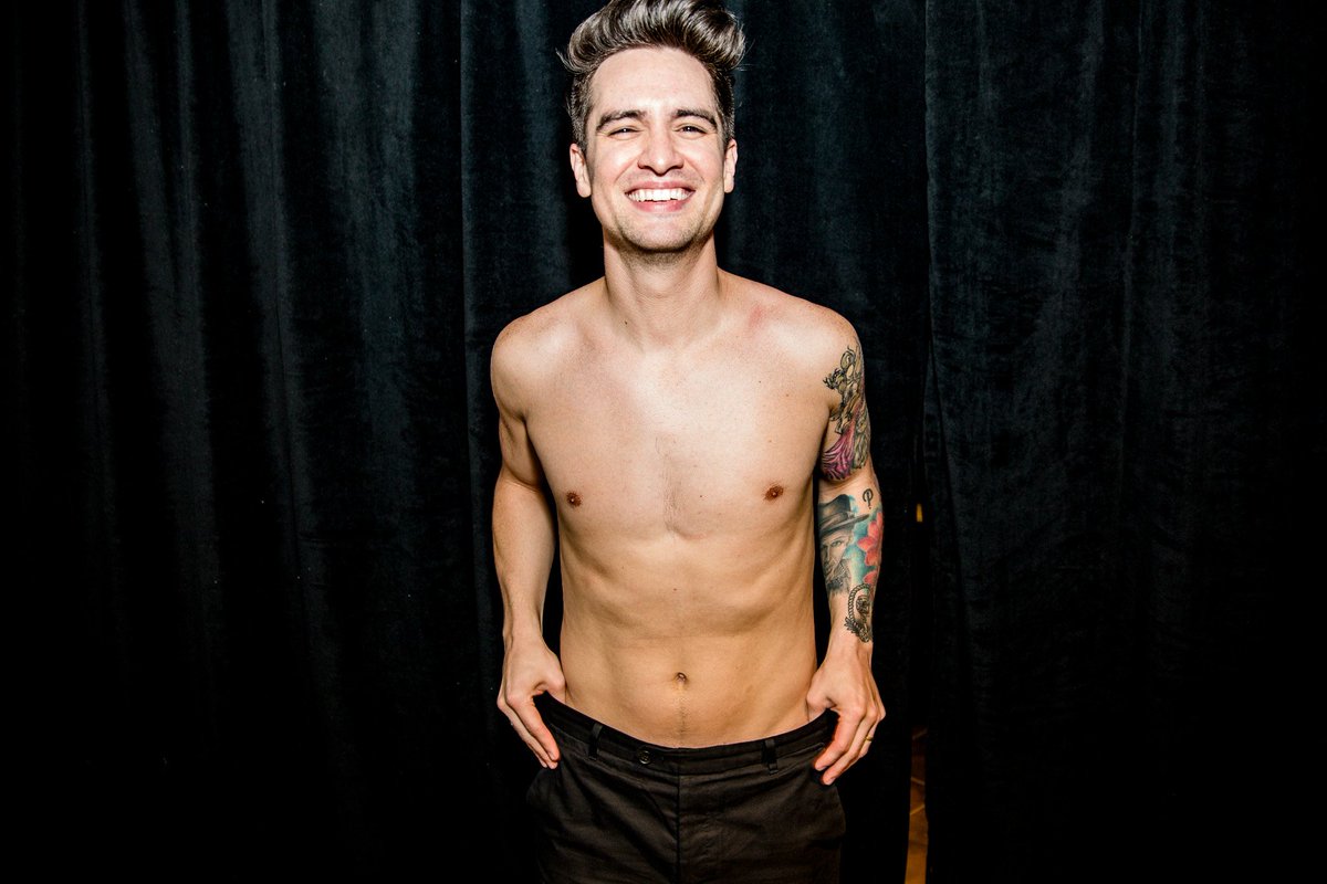Iheartradio On Twitter We Re Panicking Brendonurie Panicatthedisco Watch The Iheartfestival At 7pm Pt 10pm Et Https T Co Figcdbjfoc Https T Co Ssqnhw86fq Twitter