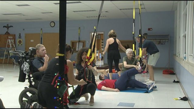 randyhetrick's tweet image. Here's a GREAT story to start your weekend with. It never gets old hearing stories of how the straps have positively impacted people's lives.

Thanks to @KrystalSay for sharing this w/me &amp;amp; to Kelly for the amazing work you’re doing. #Made2Move #TRX

wwlp.com/health/local-y…