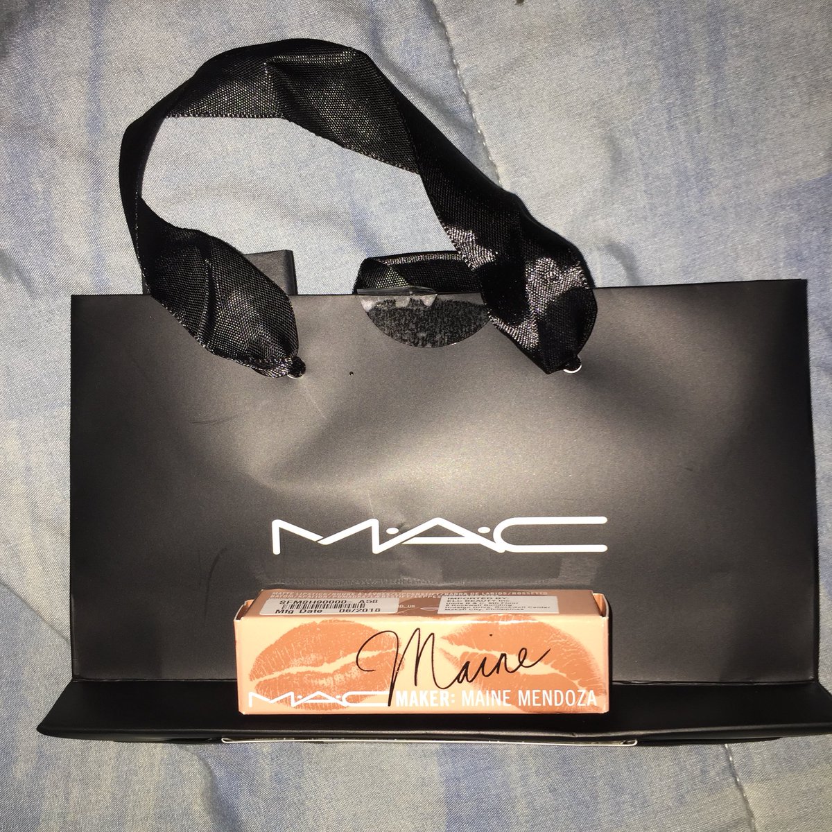 loricfdg's tweet image. I got it @mainedcm Thank you @LazadaPH ambilis ha! #mainedcmMACmegamall #mainedcmForMAC #mainedcmMACLazada #mainedcmMACLazadaSOLDOUT