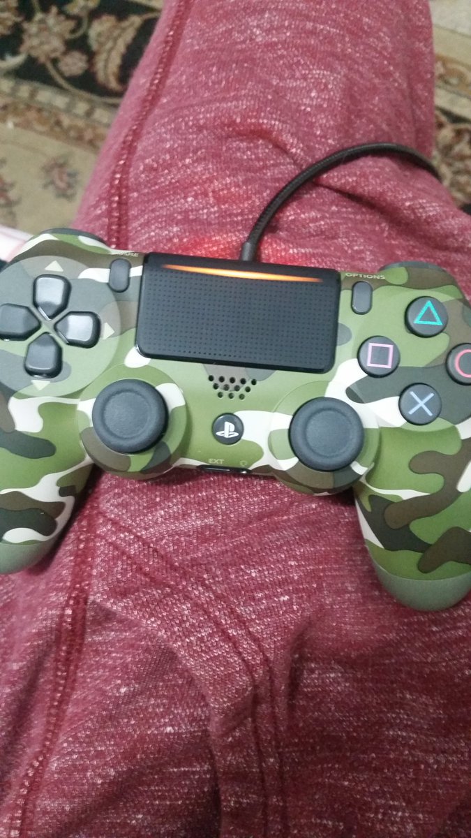 jacobjudemiller's tweet image. New Controller!🎮 #ps4 #camocontroller