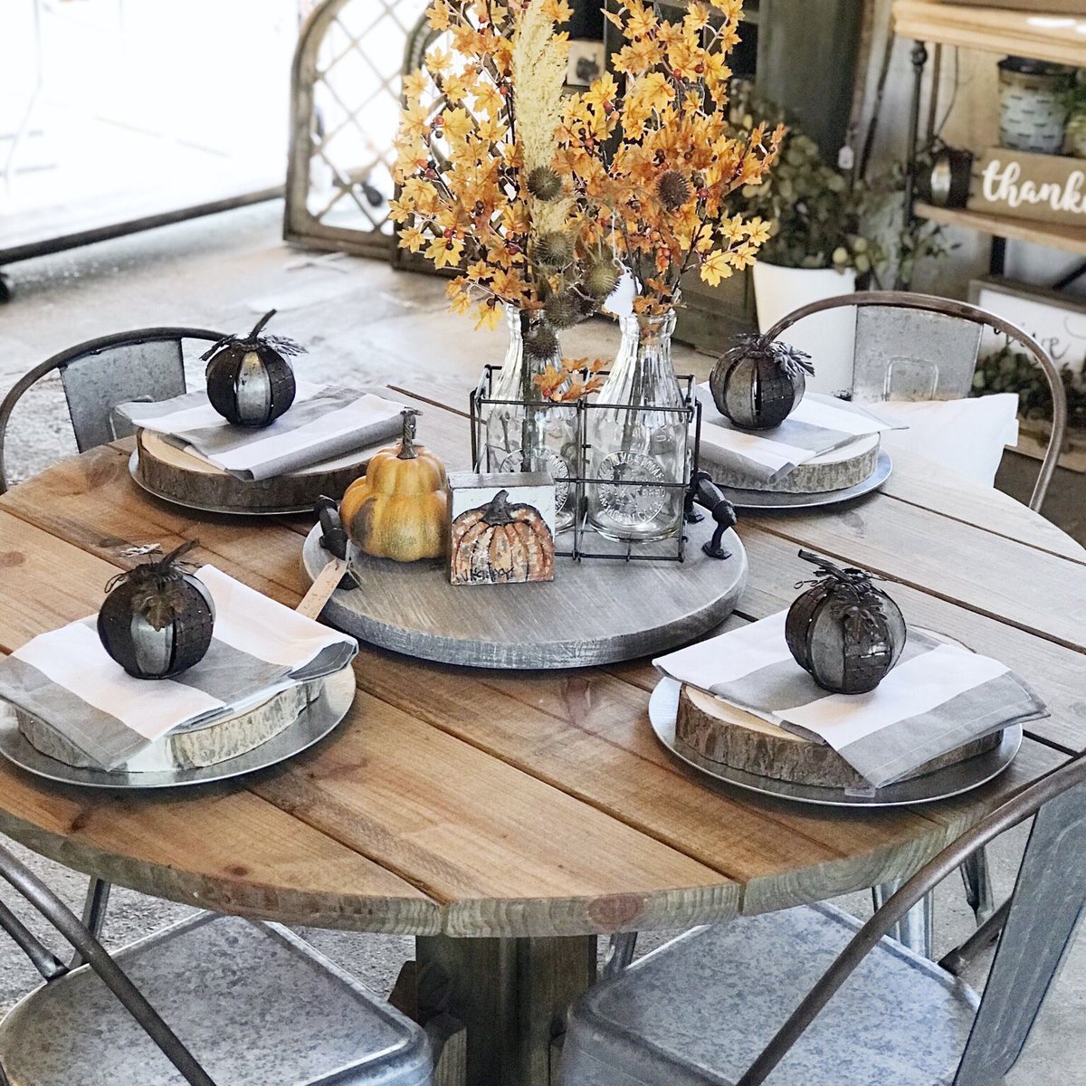FadedFarmhouse's tweet photo. This fall table scape is beautiful!♥️

 Time spent around the table is so important! We hope your dinner table tonight is surrounded by joy, laughter, love, friends, and family 😘

 Get ready to come visit us and catch what's new on our floors! https://t.co/4Sg8eSAzMq