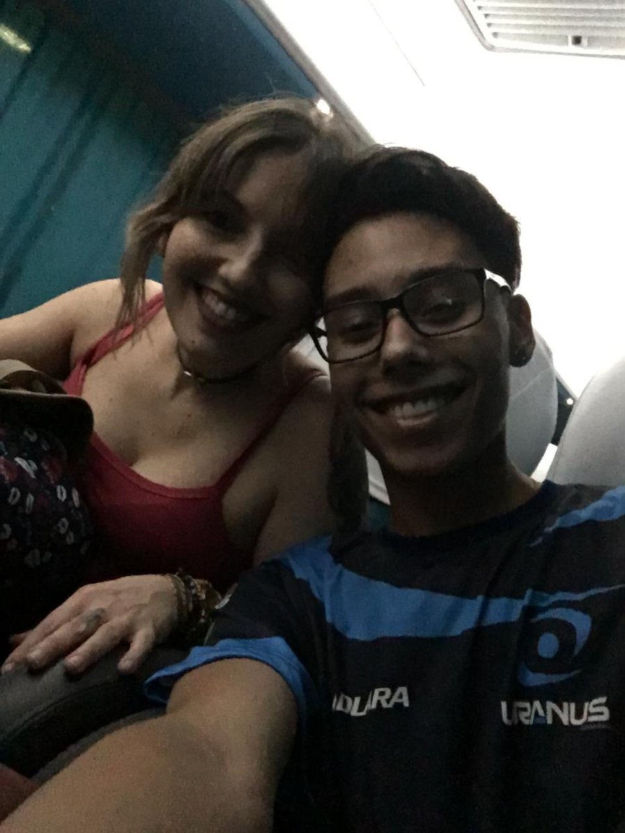 MaMagnoliagomez's tweet image. Assim como fui criada sempre recebendo o apoio dos meus pais, estarei sempre apoiando os sonhos do meu filho @Adonai_Urias ,por mais malucos q me possam parecer!😁 Simbora rumo à São Paulo, c/a Equipe @Uranusgamin, p/o 1o Campeonato Presencial de Critical Ops! #criticalops 😎❤️