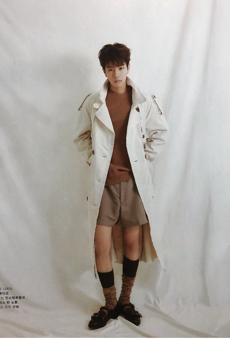 бан чан stray kids в полный рост в костюме. бан чан фотосессии dispatch. бан чан рост. в полный рост стрэй бан чан. чанбин stray kids в полный рост.