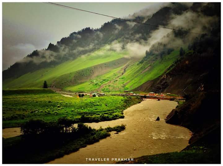 Nature Photography at Kashmir 😍📸📸🌏🌏☘☘💐👈👈👈👈
.
.
 #india  #click📷 #jambu #kashmir #beauty #love #view #amezing #holidayfun #wonderfull #beautydestination #travelgram #amazingview #travelblogger #adventure #adventuretime #traveladdict #natureaddict #photographylovers