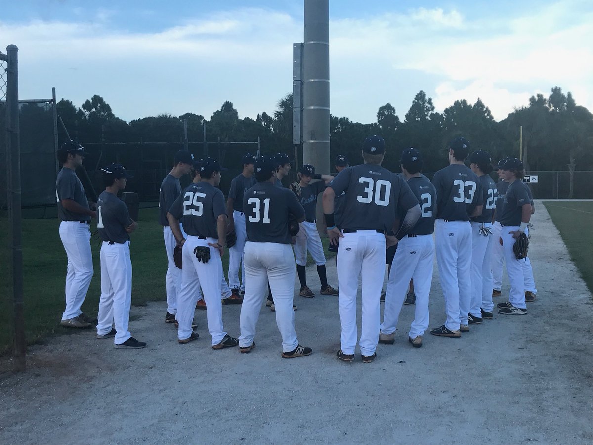 CarProspects's tweet image. 8-4 win for @CarProspects tonight to open up the Palm Beach Classic! #prospectselect #prospects