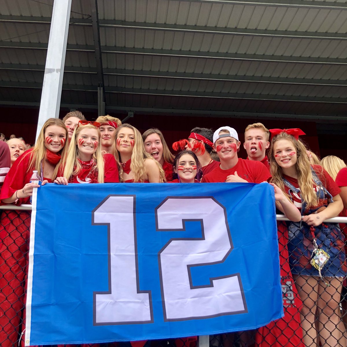 LisaMBregman's tweet photo. At my first high school football game since I was cheering on my own school π³
#BlueFridayNightLights https://t.co/neYWtrWl5a