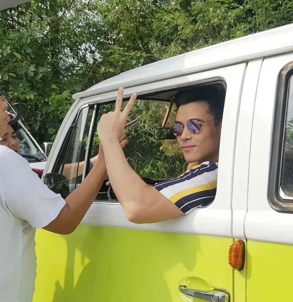 simplymarie_17's tweet photo. Gus check it out  @XianLimm new single #HetoNa written and produced by @marionaunor official music video now up @viva_records youtube channel!! Watch the full video here https://t.co/vz6PEjzwjP  😊👍
@VivaArtists @Viva_Ent @mhitcpimentel CTO https://t.co/Sk2EeuttXV
