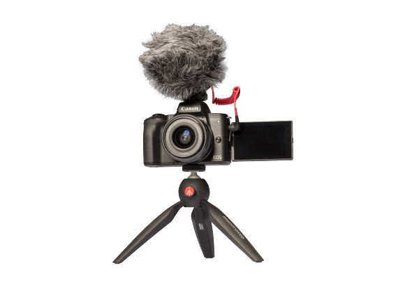 BirdalErsin's tweet photo. Bu seti birçok YouTuber ve Vlogger'da görüyorum şimdilerde. Fiyat/performans oranının iyi olduğunu söylüyorlar. @incelet_com  YouTube kanalımdaki videoları çekmek için alsam mı acaba? 🤔
@Canon_TR https://t.co/U1ACPczRLl