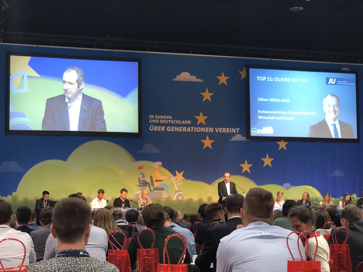 cda_cdu_verband's tweet image. #PStS im @BMWi_Bund #OlliWittke bei seiner Rede!!! #Tacheles #AfD #Gegenteil einer Alternative für #Deutschland !!!