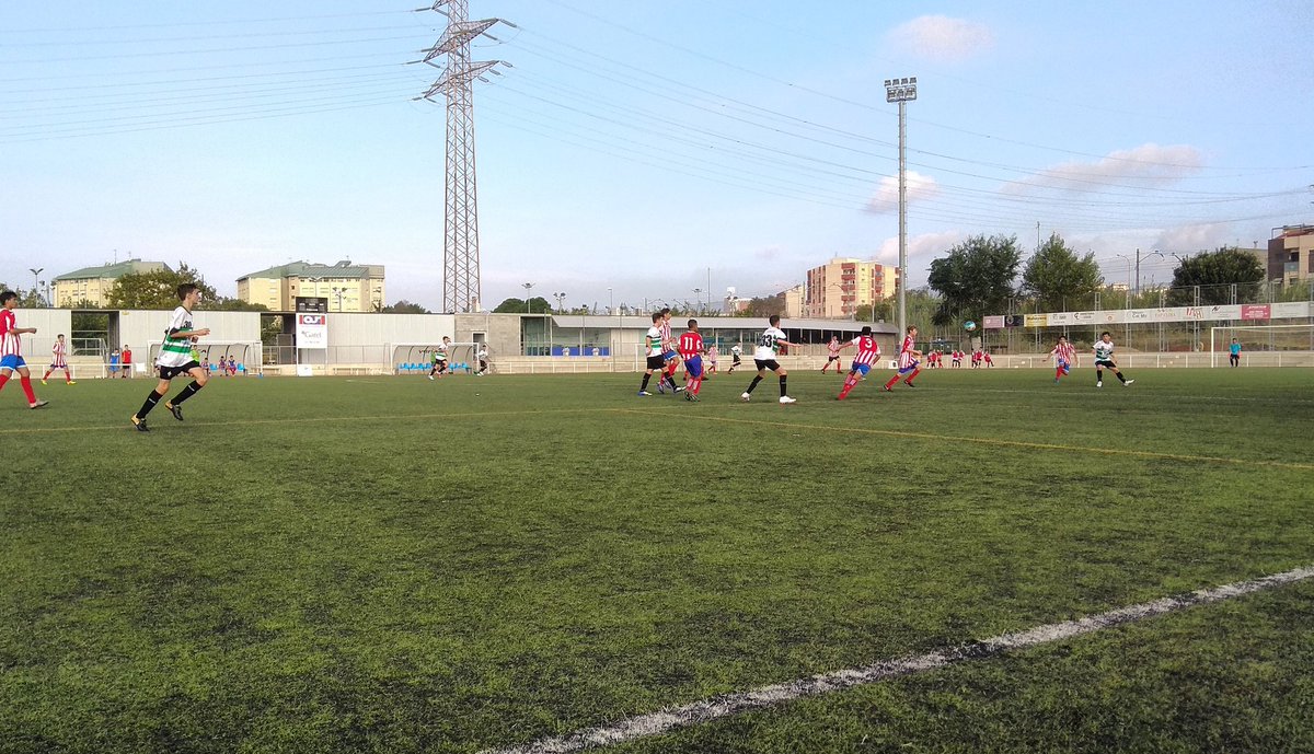 CADETE "A"#cdcpcadA
⚪🔴
🏆Torneo <a href="/CPSanCristobal/">CP San Cristóbal</a>
Primer partido 
⚽️ Cadete A 0-0 @UESantsoficial
📍 Mpal de Can Anglada
Seguimos cogiendo minutos💪💪
#CDCanParellada