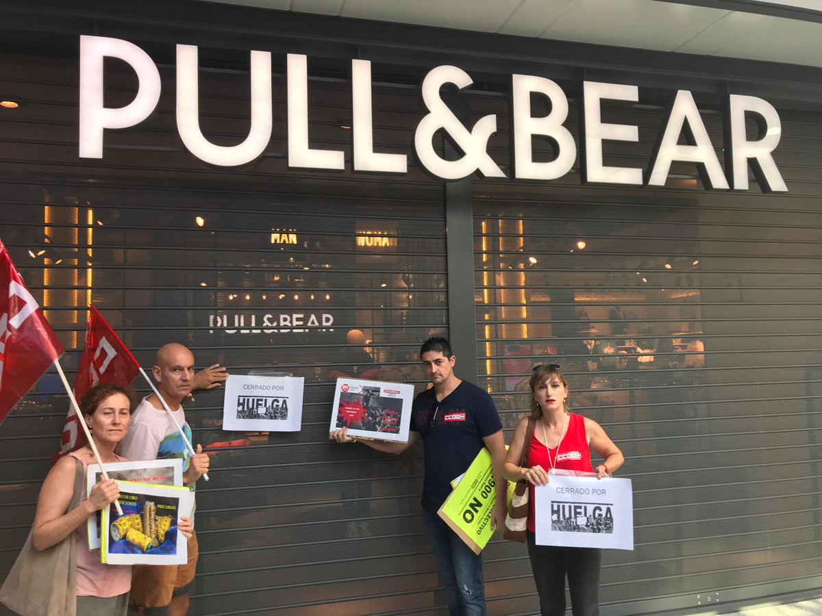 FSAN_CCOO's tweet photo. Hoy en Almería, primer día de jornada de huelga lxs compañerxs de Textil luchando por un convenio de comercio textil digno, justo y con estabilidad laboral
#huelgatextil
#ccooservicios
#ccooandalucia #CCOOSeMueve
#fsanccoo #fsan https://t.co/uDLQBLwZZG