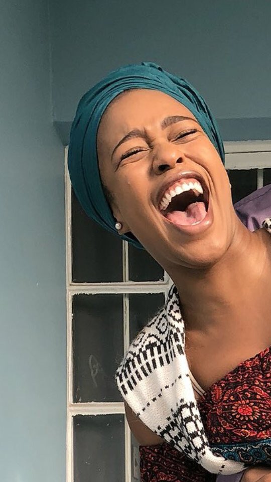 BulumkoMazwana's tweet image. Cell C increased whatsapp Data , we left . You increasing the whatsapp bundle and stopping free twitter and expecting us to stay 👏 Where can I get a Telkom sim ? 😂😂 #RIPFreeTwitter .