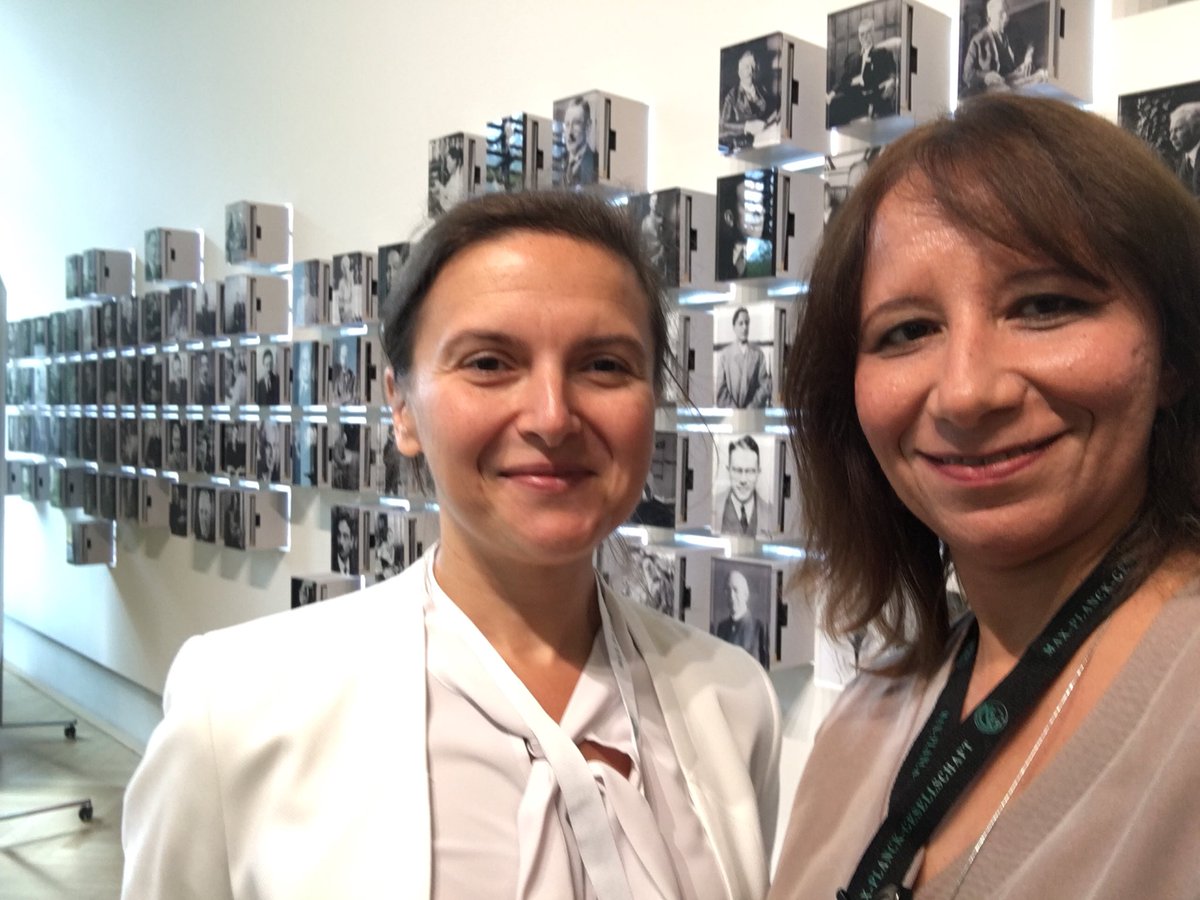 Mine160316's tweet photo. #mpsaecr very nice to meet in Max Planck Alumni meeting https://t.co/ECoUJVUEMa