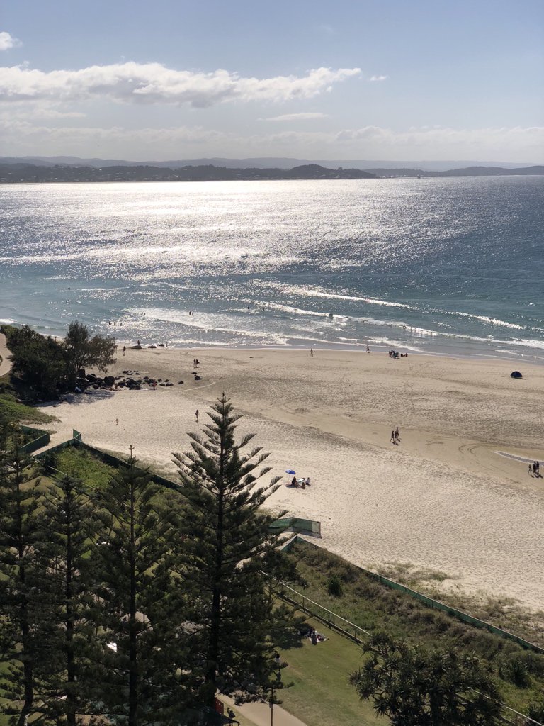 PaulBevis's tweet photo. Our favourite local springtime holiday spot, Coolangatta https://t.co/aFlr54MZHf