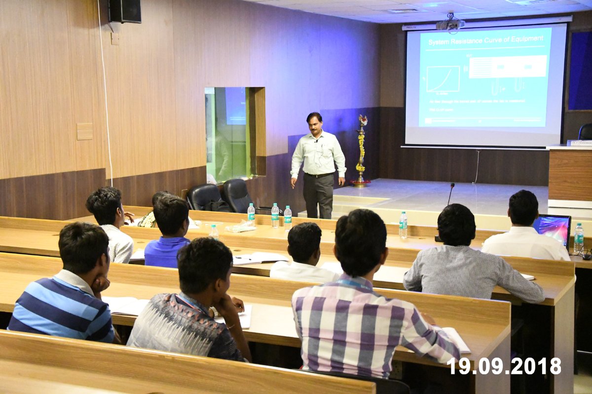 veltechofficial's tweet image. #Workshop on #Electronic_Cooling organized by the #Department_of_Electrical_and_Electronics_Engineering
#Vel_Tech
View More: goo.gl/sBgknq