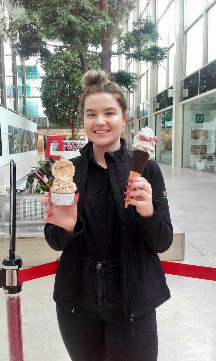 Come and visit our Gelatista Molly who will be serving up Sample Italian Gelato @360PlayMK today between 12:00pm - 1:00pm #giovannisgelato #miltonkeynes #kindergelato #oreogelato #bubblegumgelato #mintgelato #360play