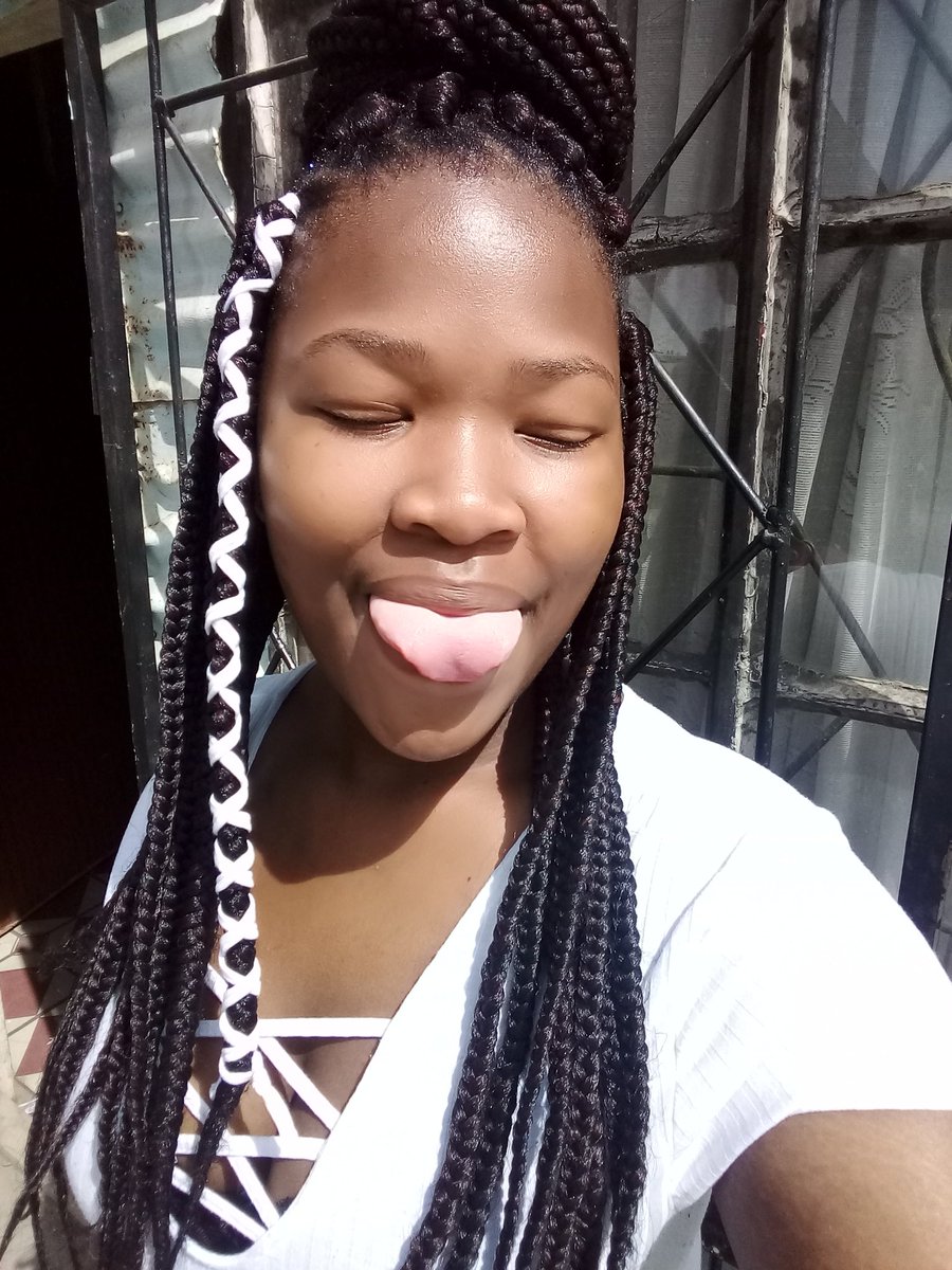 Asemahle23's tweet photo. #TweepsThatFollowBackWithNAF  Ifb https://t.co/XeAkfa2xNb