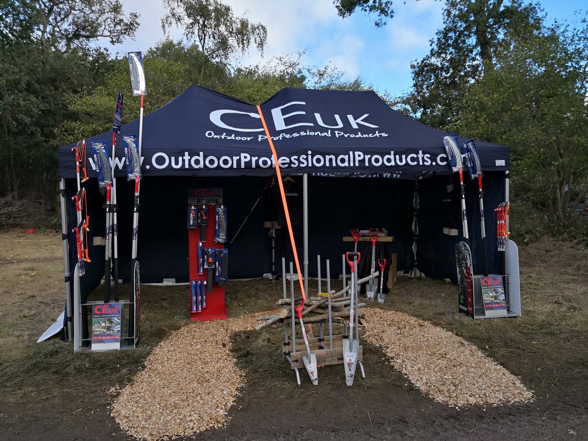 CEuk_intl's tweet photo. Ta daaaaaa! Getting creative with woodchip at the #APF2018 #PrepareForPruning #YouveSeenItNowSawWithIt #Pruning #Tools #Arb #Forestry #Woodlands #Orchard #Farming #Landscaping #Gardening https://t.co/PRGe2d8G2B