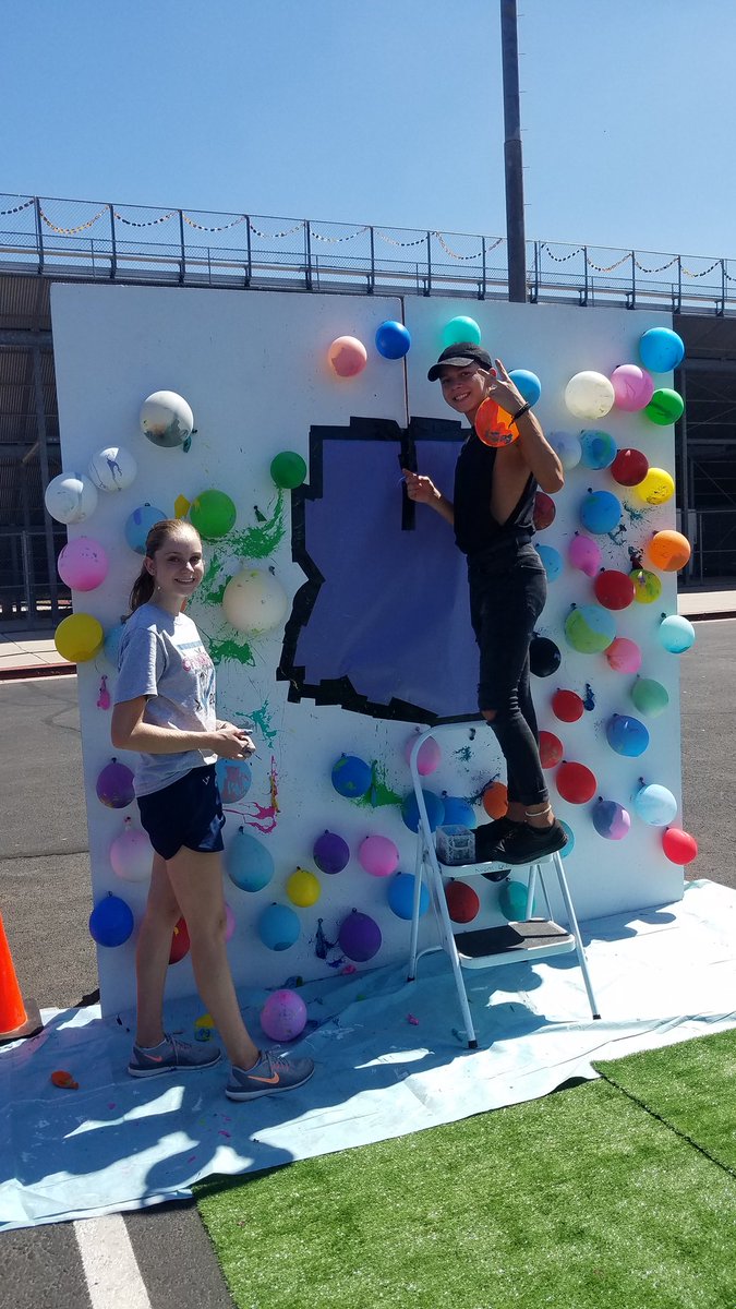 GilbertHSDesign's tweet image. My Interior Design II students entered and won the 2018 AZASLA PARKIN[ing] Day Competition for the high school level. We are proud to share our submission the "G-TOWN POP STOP"!

#ASLAPD18 #GTownPopStop #GilbertGoldenHour