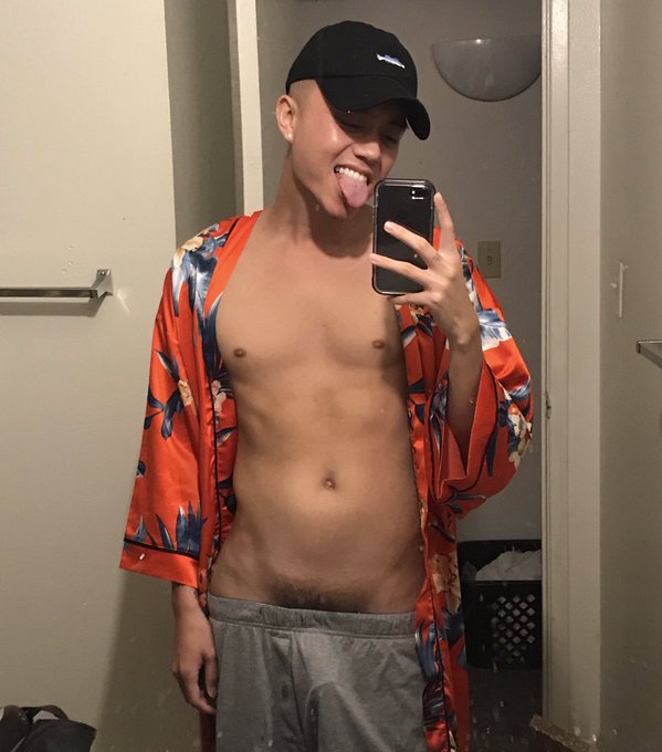 Memoirs of a GAYsha. https://t.co/I5ylL07SOD
