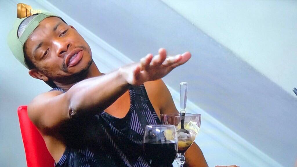 DonaldHBK's tweet photo. Muff Her 🍑👅Until She Says "Wait Let Me Remove This Weave" Iyashisa Lento https://t.co/qN0944Zsnr