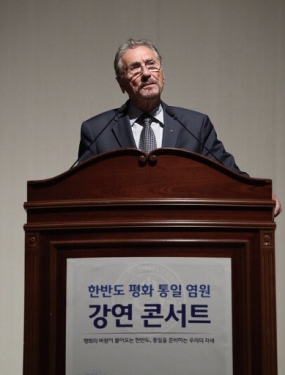 Looking back on its communist legacy, #Romania supports inter-#Korean #peace                         m.news.naver.com/read.nhn?mode=…