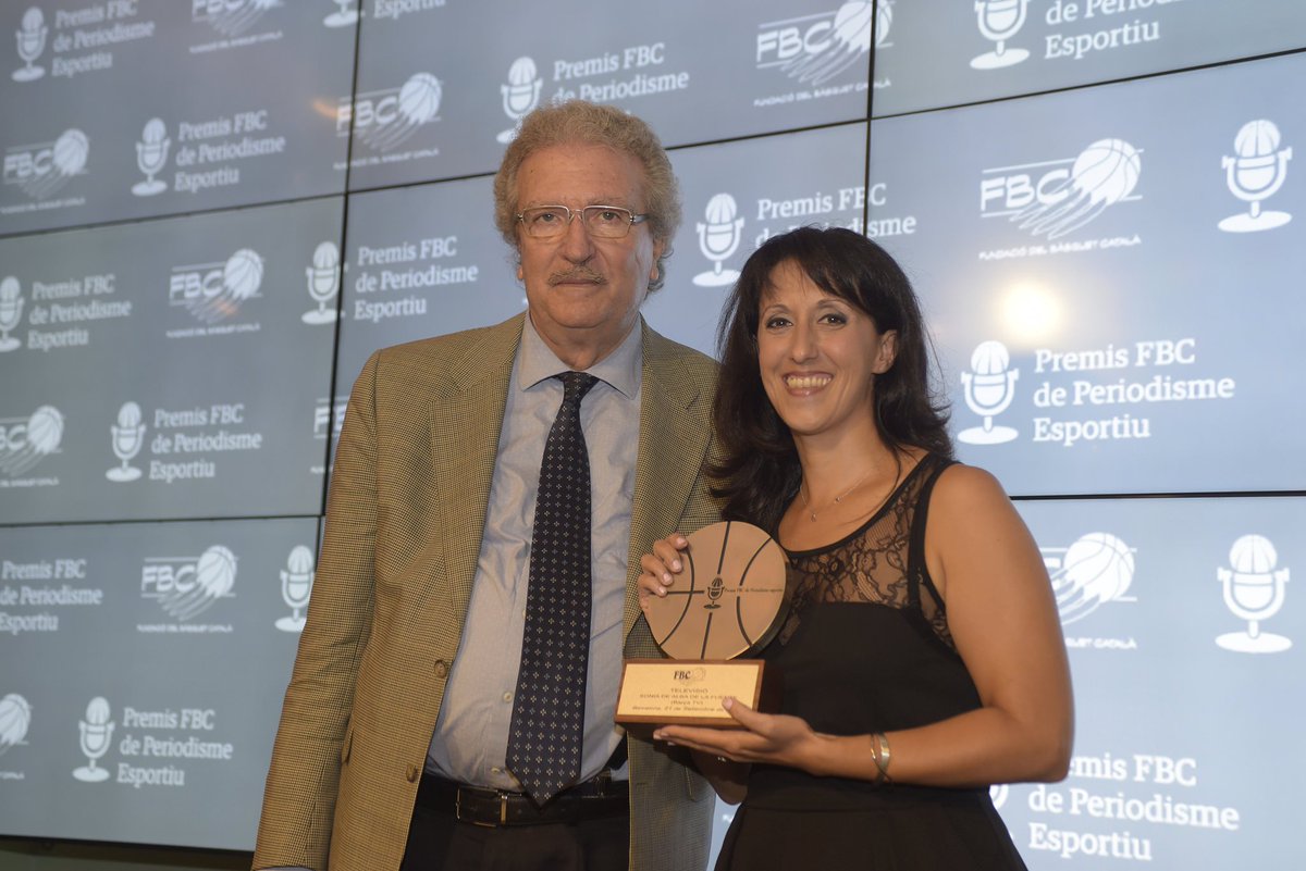 FCBQ's tweet photo. Ahir divendres es van lliurar els Premis Fundació del #BàsquetCatalà de Periodisme Esportiu 2018 a Ernest Macià, Sonia de Alba, Josep Lluís Garcia Surrallés i Luis Mendiola, FELICITATS!

➡️ https://t.co/xhQgaD13lX
📸 https://t.co/OV2SNYsWsO https://t.co/kYy0gImLo6