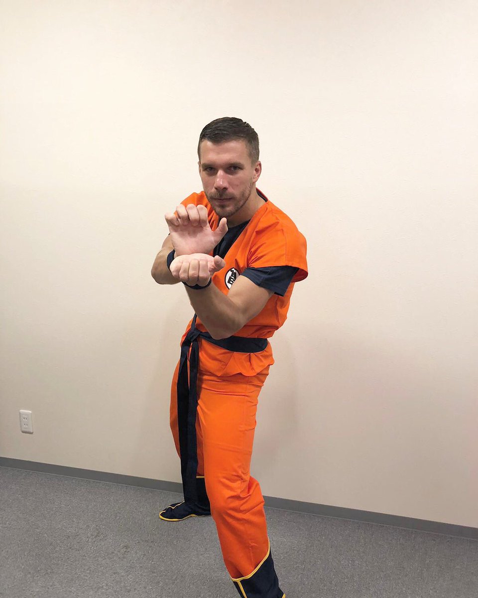 Lukas Podolski Com Dragon Ball Master Poldi Songoku