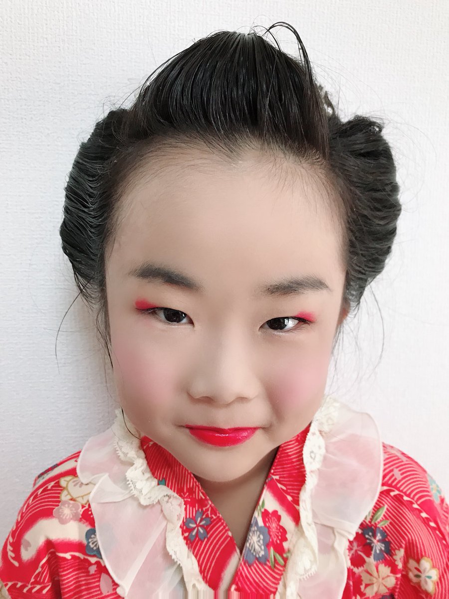 はるちぼんの母 บนทว ตเตอร 明日はお稚児さんなので お稚児さんメイクの練習 お稚児さん 稚児行列 鉄輪湯浴み祭り 七五三 七五三メイク 七歳 七五三ヘアアレンジ