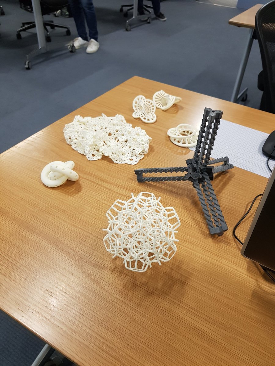 Corneanuteach's tweet photo. Great to see @henryseg again and his inspiring 3D printed models Thanks @NYUAbuDhabi for a fun Saturday Mathurday🤩 @gems_daa https://t.co/Kx7bisubg8