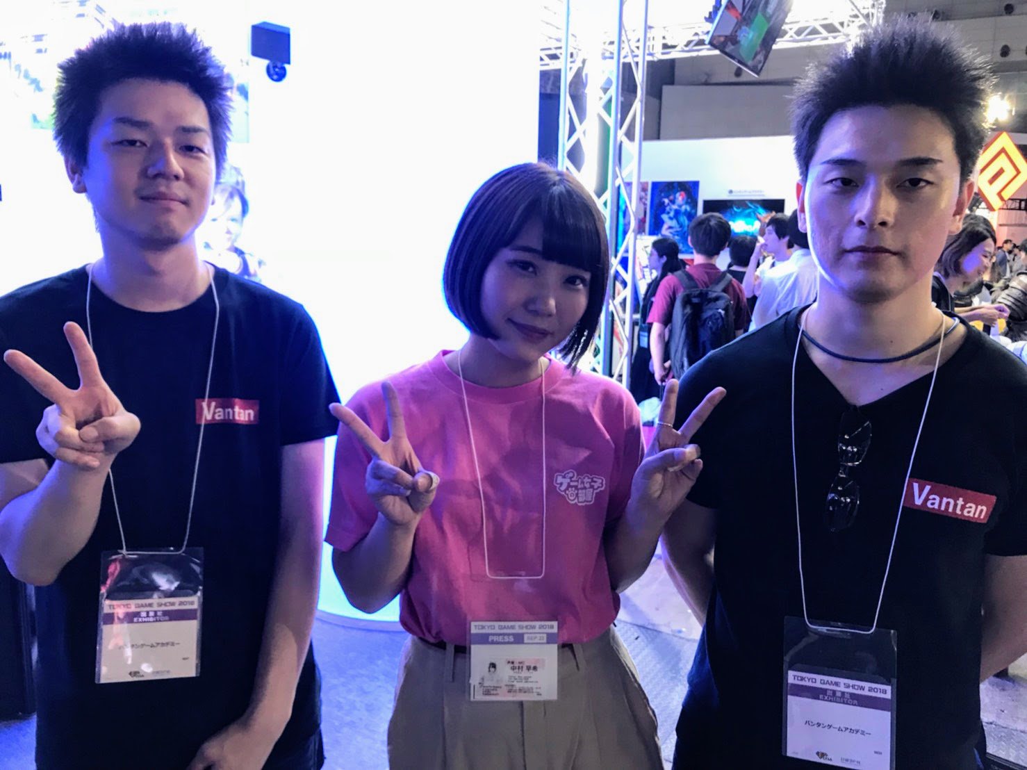 バンタンゲームアカデミー大阪 Twitterissa Tgsバンタンブースに声優学部の卒業生 中村早希 さんが遊びに来てくれました 中村さんは バンタン卒業後 声優 Mcとして活躍中です Tgs18 東京ゲームショウ18 ゲーム 声優 中村早希 ゲーム女子の部屋