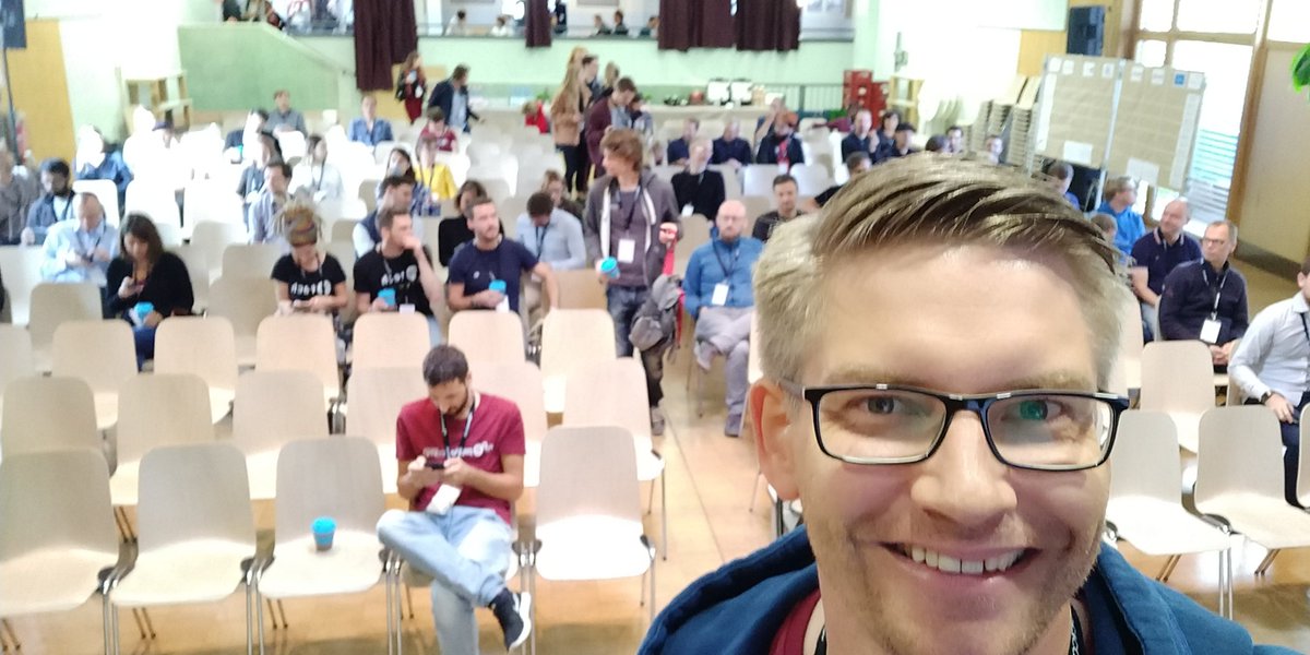 StempinMichael's tweet photo. Very proud top be doing the opening session at #productcsmpberlin . Getting the day started and everybody psyched to host a session. #pcampb18 #idealo #flaconi #leanovate #home24 #here #zattoo #agile42 #productmanagement https://t.co/RLTVpsYtj4