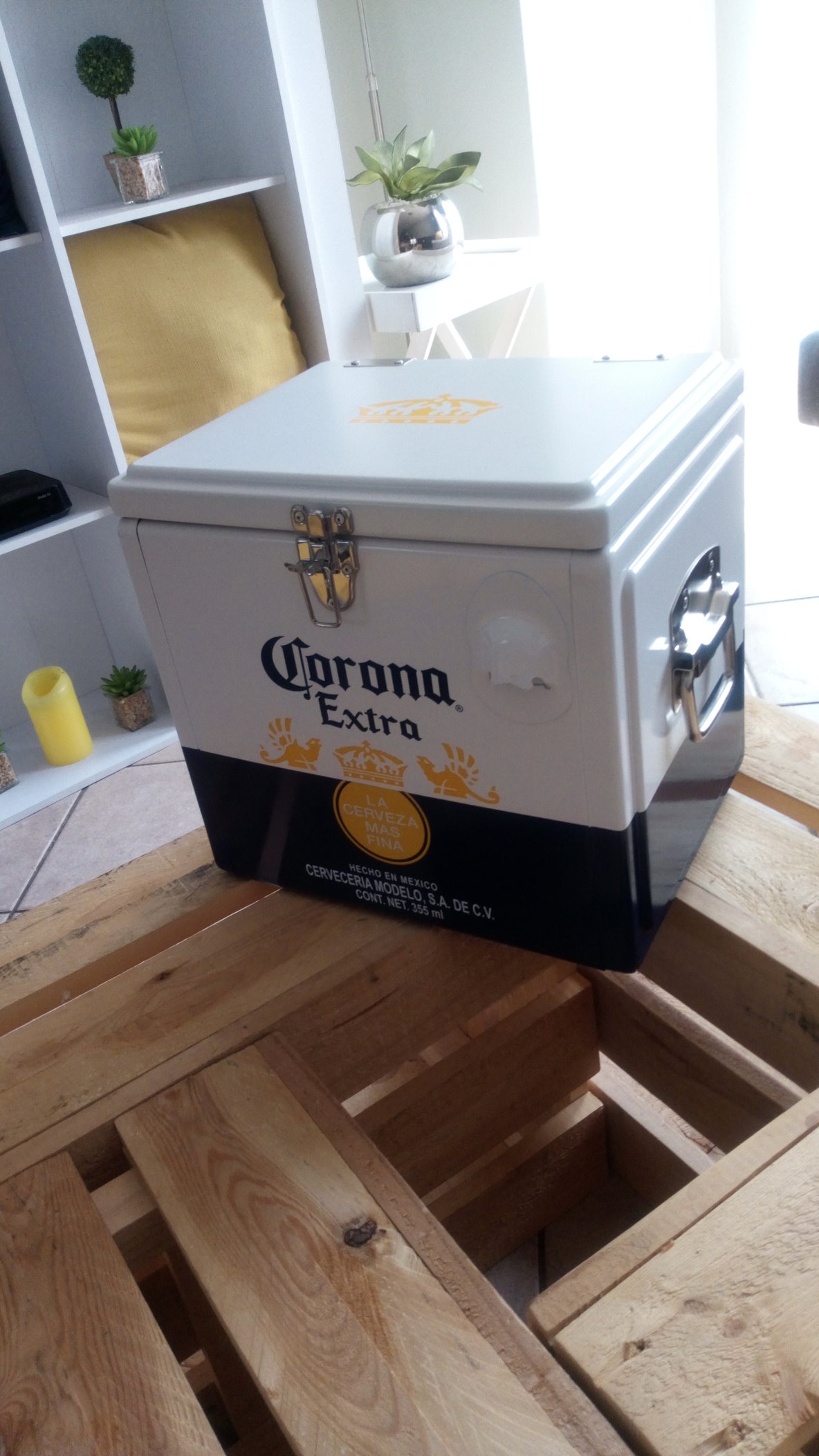 Just Steyn. on Twitter: "24 Corona's plus this cooler box, R450 at Makro.  #JustDoingTheLordsWork https://t.co/i0zIBJ4cUO" / Twitter