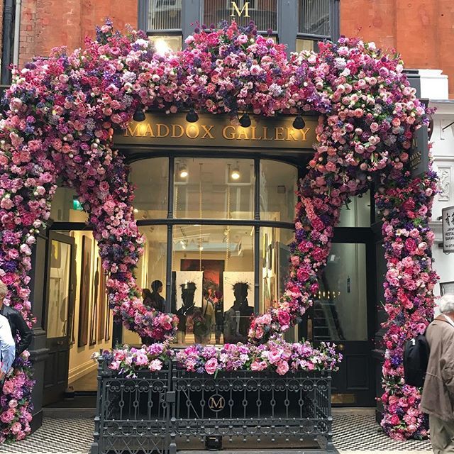 ExpatKidsParis's tweet image. Loving those windows #londonfashion #windowdisplaydesign #expatwithkidsinparis #expatwithkidsinlondon #mypinkworld ift.tt/2OJQaka