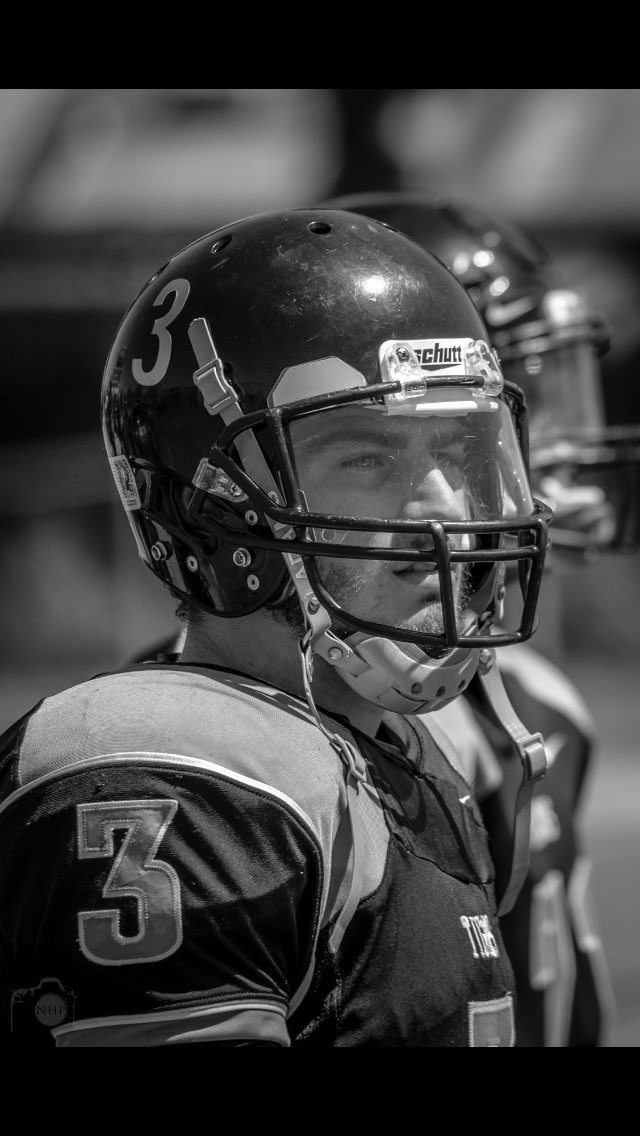 ronnie_walker_3's tweet image. Game Day! 🏈 Go Tigers!🐅 @River11Qb @ReedleyCFB #50ydlineinspirit #3always#1tome ❤️