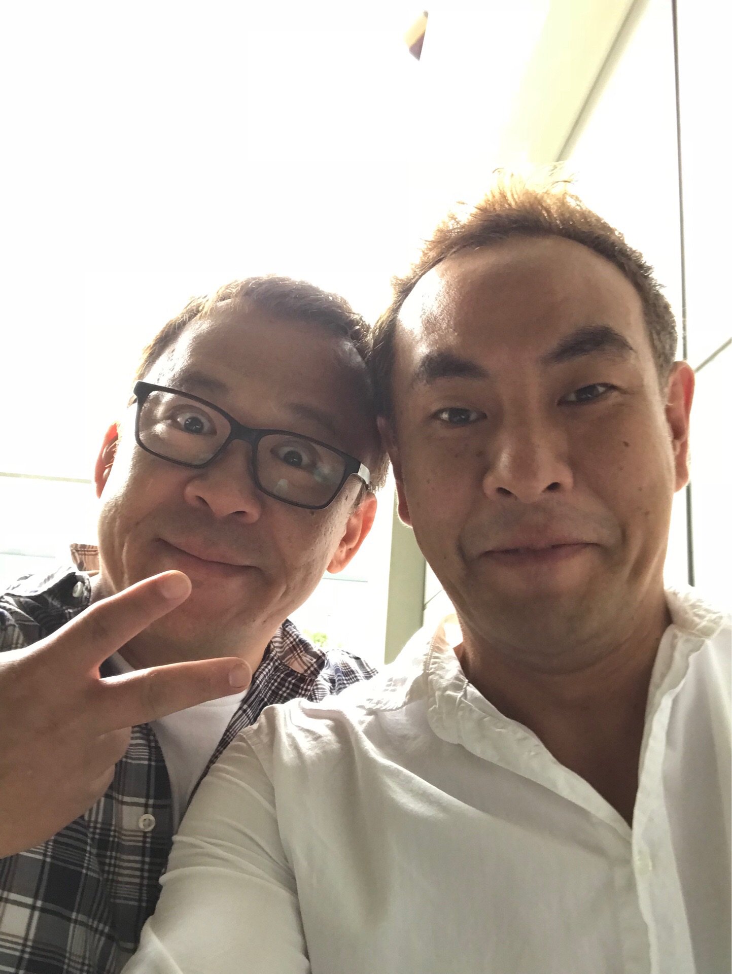 佐々木敦規 煽りvアーティスト 佐藤大輔と もはや格闘技界では知らない人がいない天才クリエイター またなんか一緒にやろうかと悪だくみ 彼とこうやって2ショット撮るなんて時が流れたっていうことだね笑 T Co Jqjjxdzgaq Twitter
