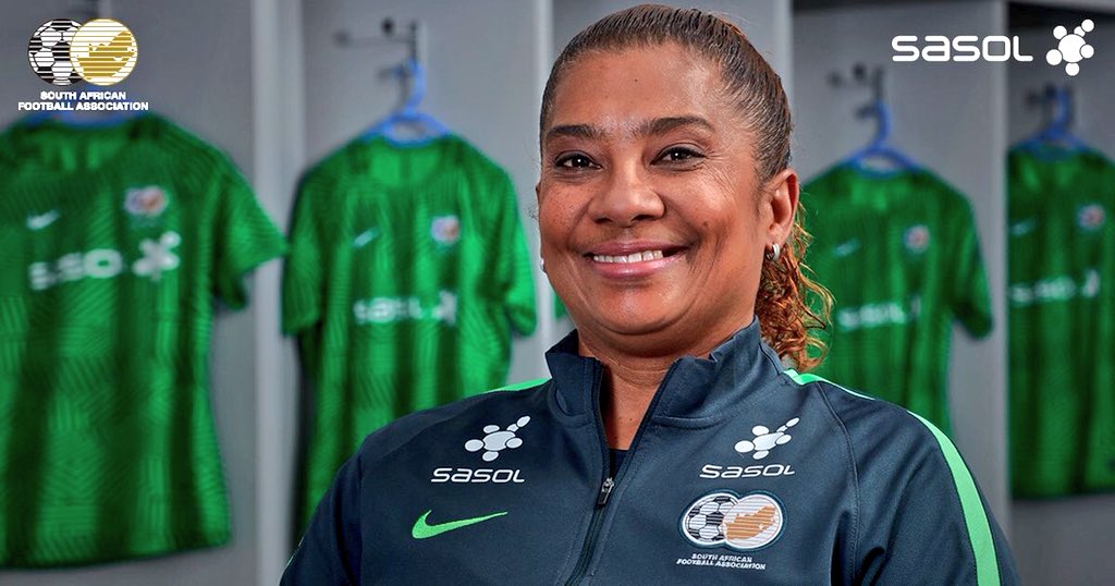 gsport4girls's tweet image. Congratulations COACH DESIREE ELLIS 🙌 2018 COSAFA WOMEN’S CHAMPIONSHIP WINNER 🏆🥇

Thank you for leading and guiding our @Banyana_Banyana to GLORY!!! 👏👏👏 

#Limitless #WomandlaInSport #GoGirls 📸 @SasolLeague @Banyana_Banyana @SAFA_net @SasolSA
