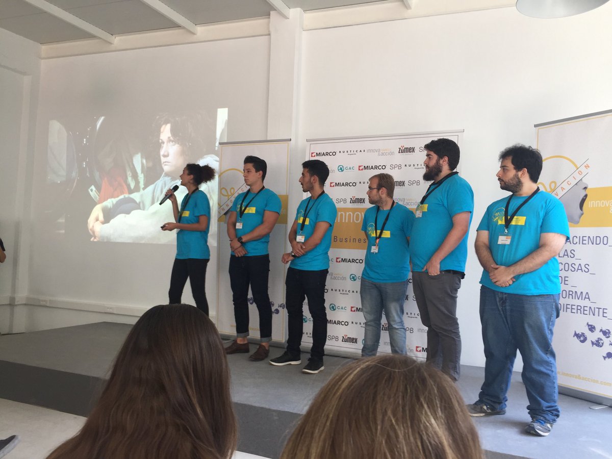SPB_Spain's tweet photo. El equipo galileo defiende su reto en #HackathonValencia #innoyaccionbusinesschallenge #somosinnovacion https://t.co/OQlhHXLThy