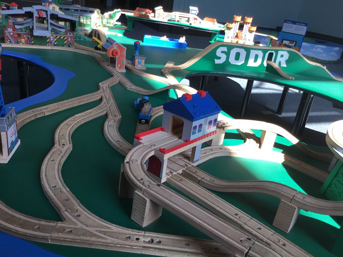 pleasetouch's tweet photo. Today is the day, Thomas &amp; Friends has pulled into the station! Visit today and explore the rails! #ExploreWithThomas #PTMForAll 🚂🚂🚂 https://t.co/5vbQMX0gEY