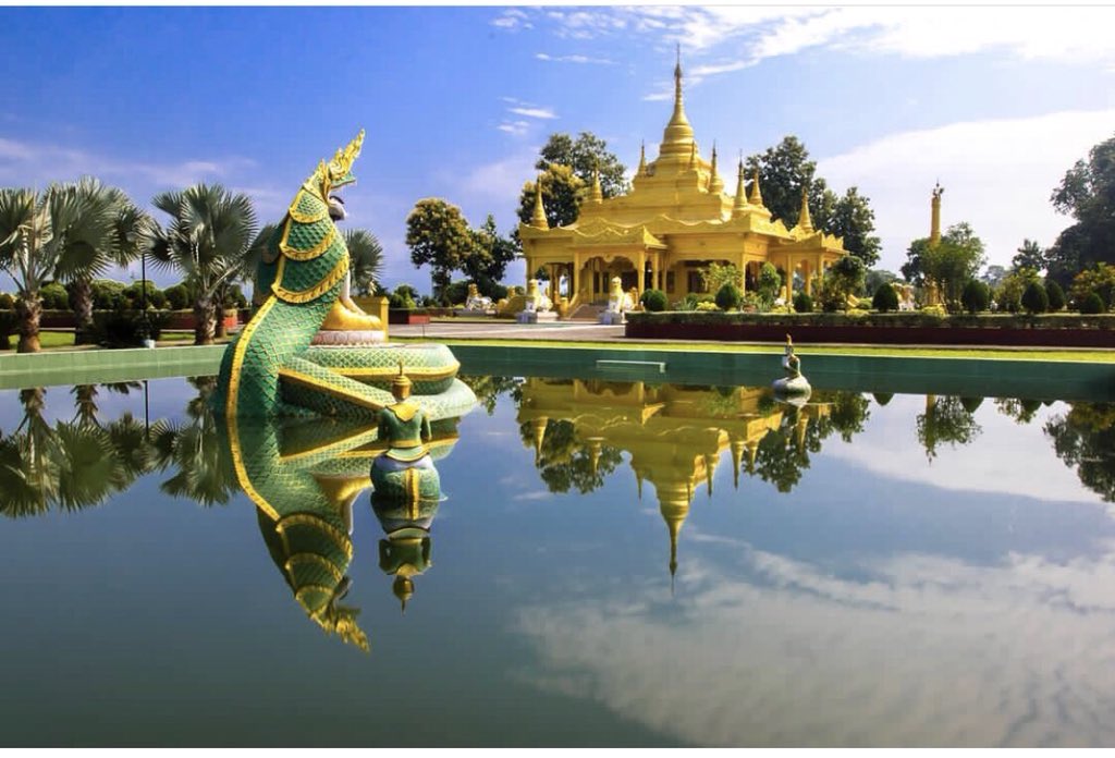 PemaKhanduBJP's tweet image. Do not mistake this photo to be from Thailand/Burma. We have our own Land of Pagodas in #Arunachal. This is Kongmu Kham (GoldenTemple) located in #Namsai district with excellent architectural design from #Tai culture. @MinOfCultureGoI @tourismgoi @ArunachalTsm pic:Mosing