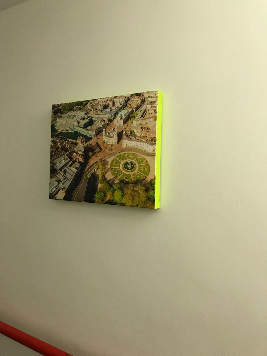 matchcanvasart's tweet photo. Looking good, canvas print 20x16inches https://t.co/f2Tq4txGlc #canvas #hull https://t.co/61KudKuSpZ