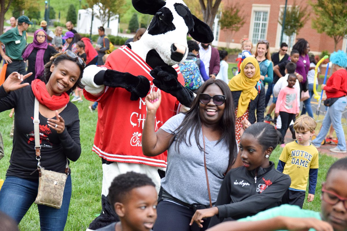Charlottgotalot's tweet photo. Let the kid-friendly dance party begin! The 2nd Annual @cltkidsfest is TODAY. Come to @unccharlotte from 11am-4pm for some free fun, hosted by @UCityPartners. 😎 Learn more: https://t.co/BALrACPKnF
#cltkidsfest #charlottesgotalot https://t.co/hvrTENHqe3