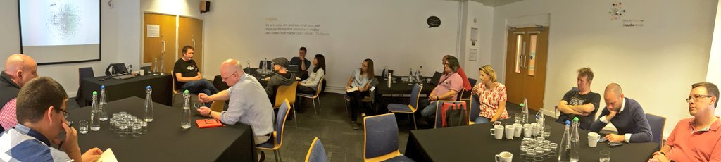 paulineroche's tweet photo. Aptly named room (Inspire) in which @reinikainen is running his #NetworkMaps session #localgovcamp https://t.co/VdIFVxZv5c